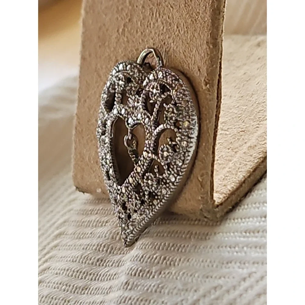 Sterling Silver Filigree Heart Dangle Center Marcasite Pendant Necklace 1" VTG - Picture 3 of 6
